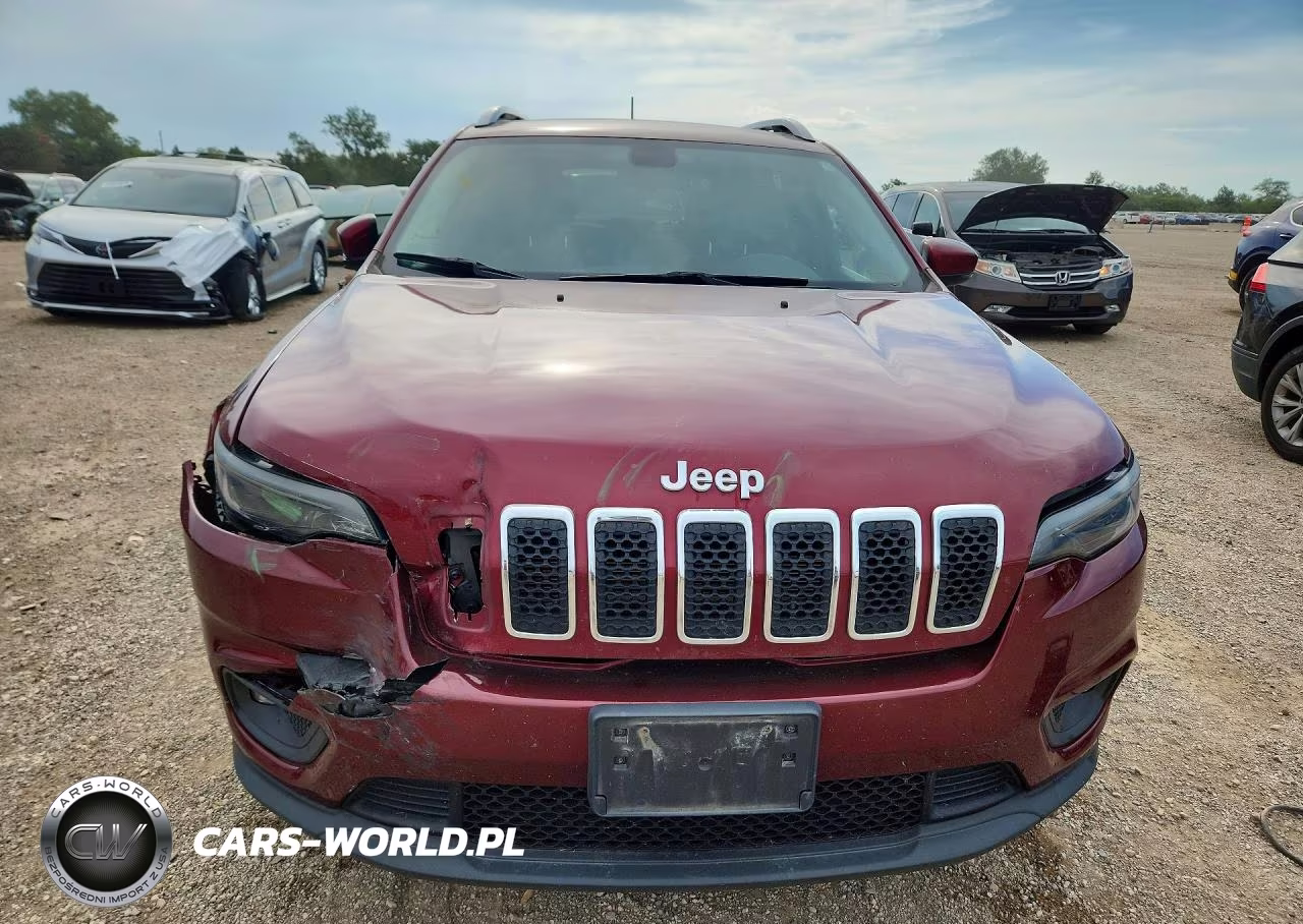 2019 Jeep Cherokee Latitude Plus VIN:1C4PJMLB9KD258738 - 5