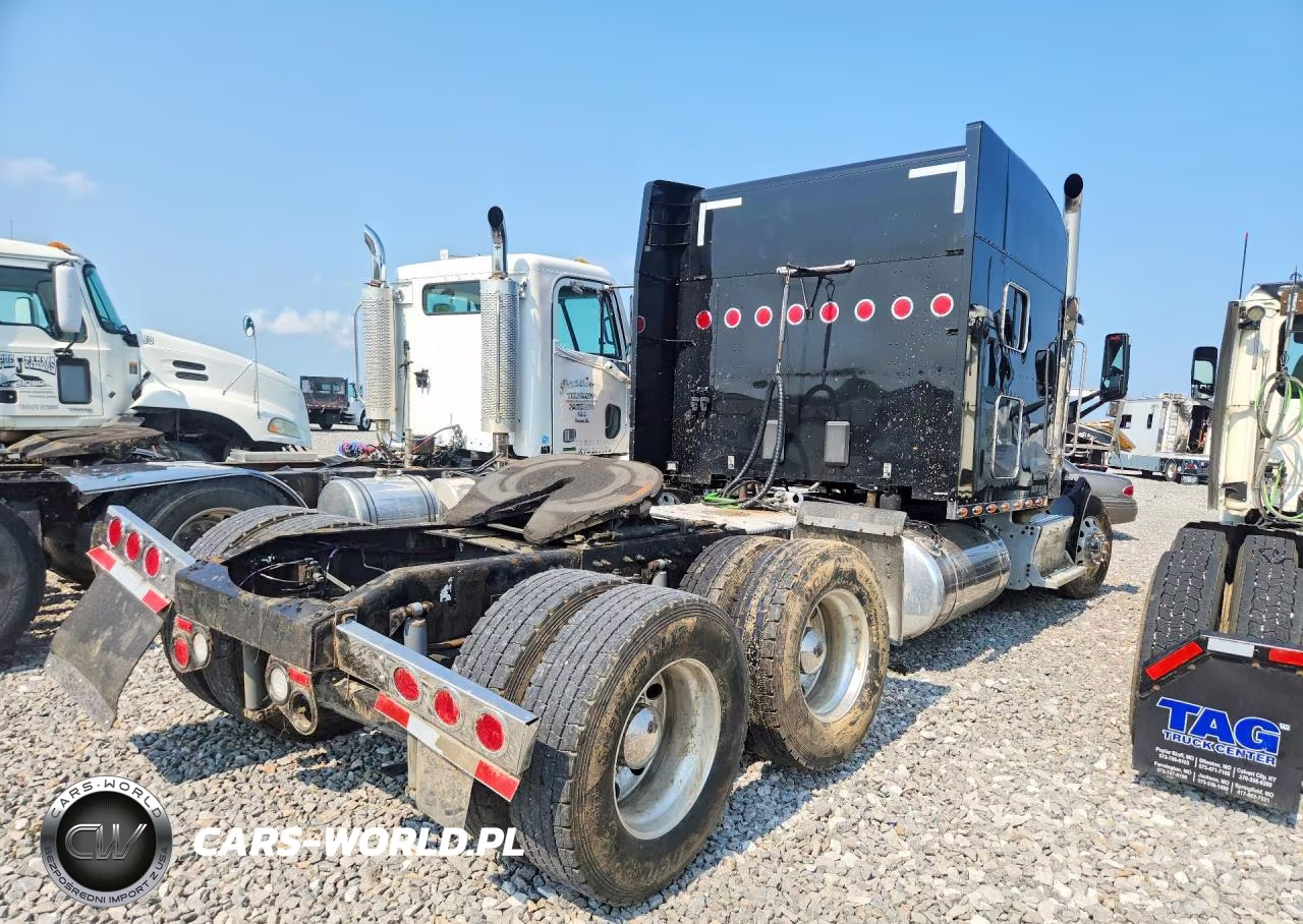 2015 Peterbilt 579 Semi Truck VIN:1XPBD49X2FD203606 - 3