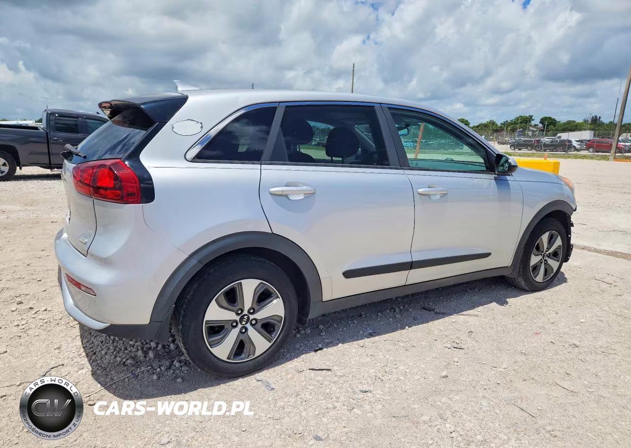2017 Kia Niro Fe VIN:KNDCB3LC1H5066473 - 3