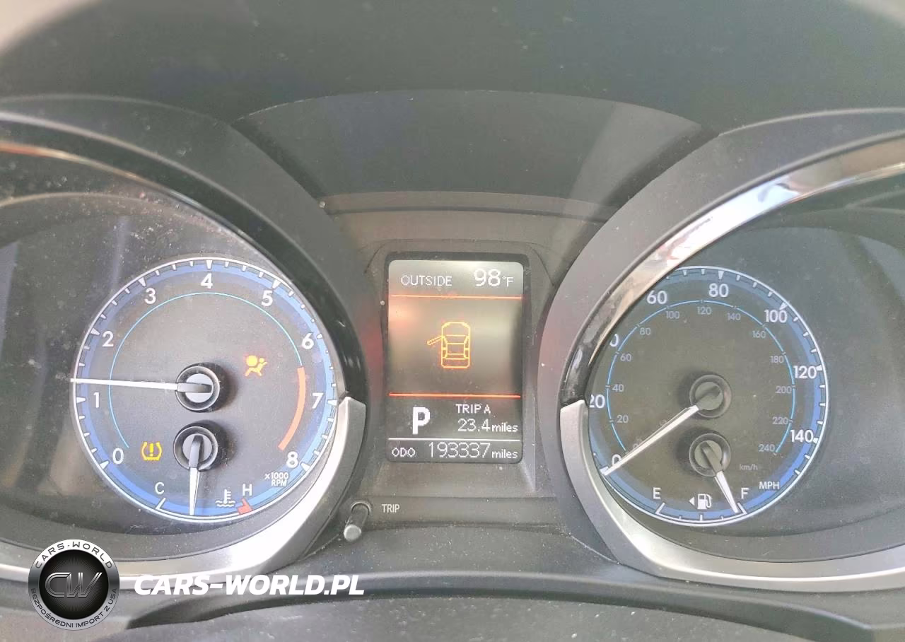 2015 Toyota Corolla S Plus VIN:2T1BURHE4FC422093 - 9
