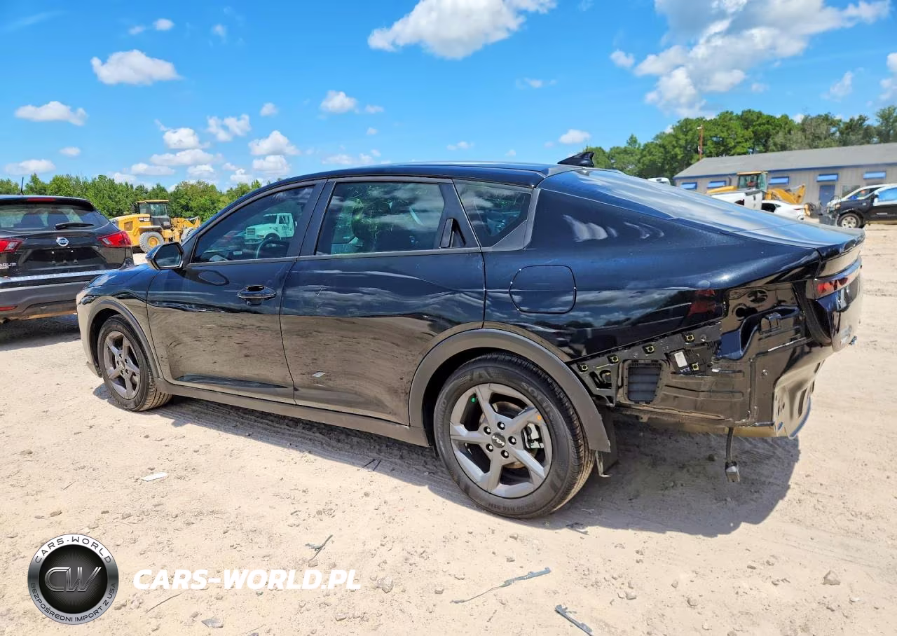2026 Kia K4 Lxs VIN:3KPFT4DE5TE326838 - 2