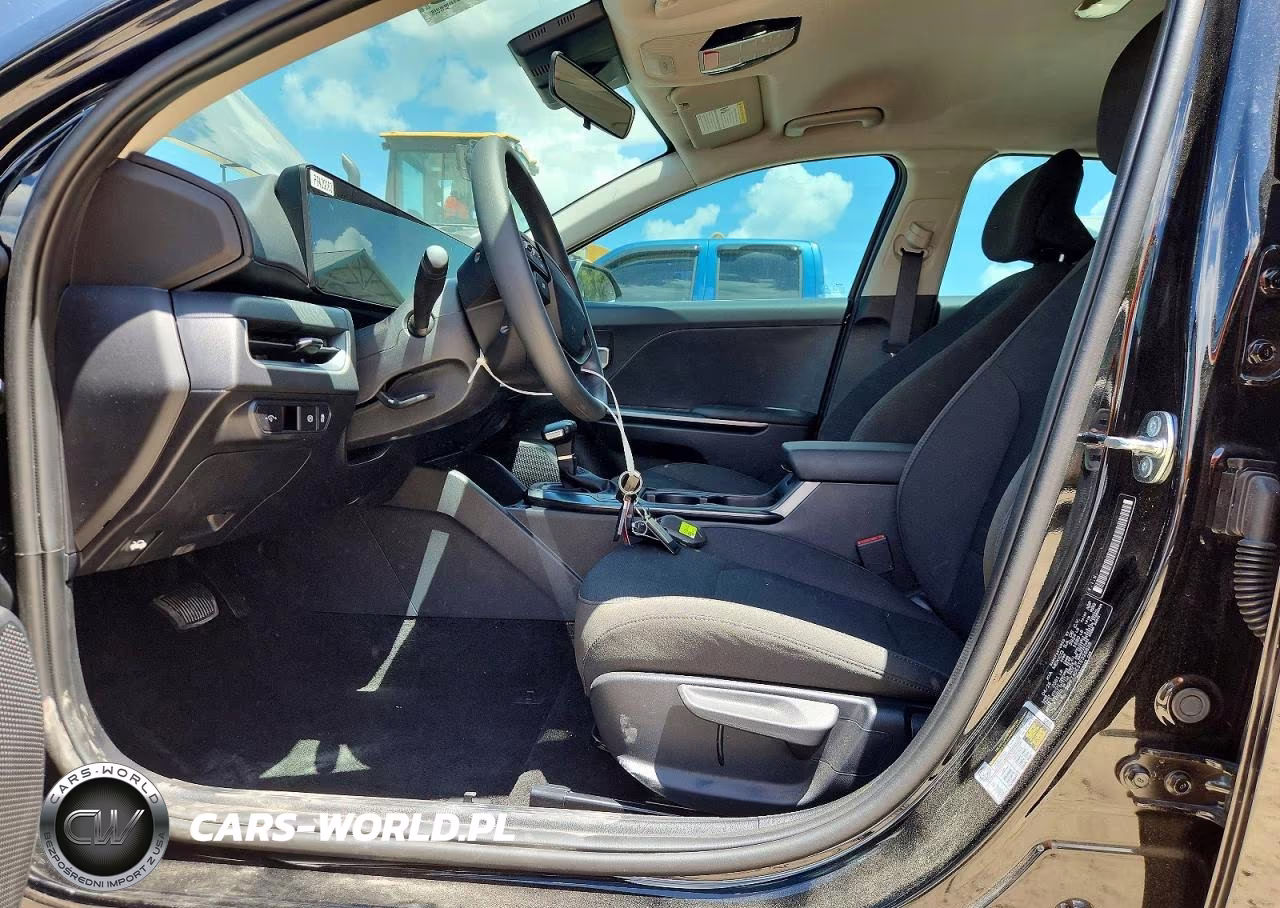 2026 Kia K4 Lxs VIN:3KPFT4DE5TE326838 - 7