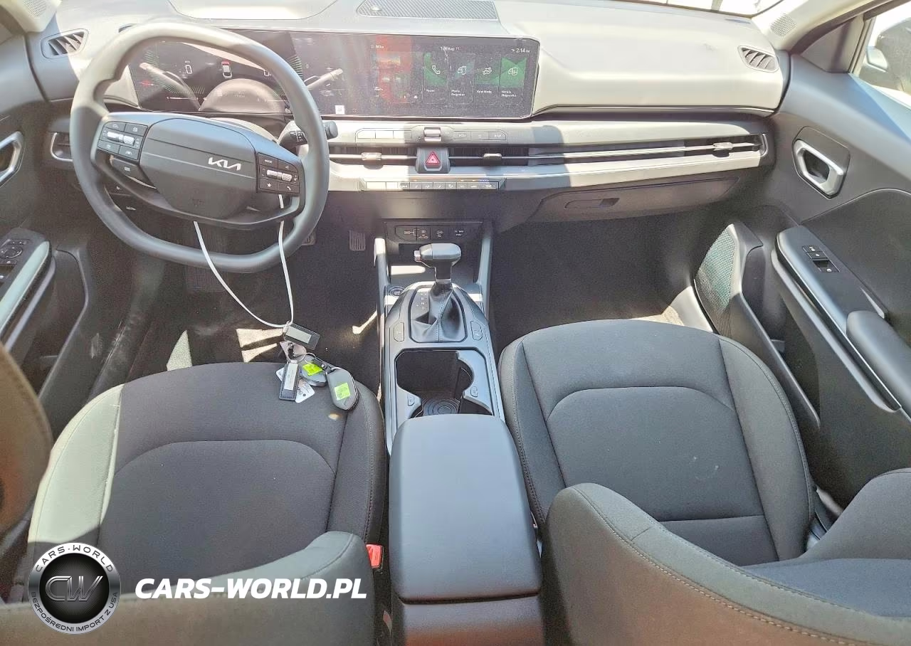 2026 Kia K4 Lxs VIN:3KPFT4DE5TE326838 - 8