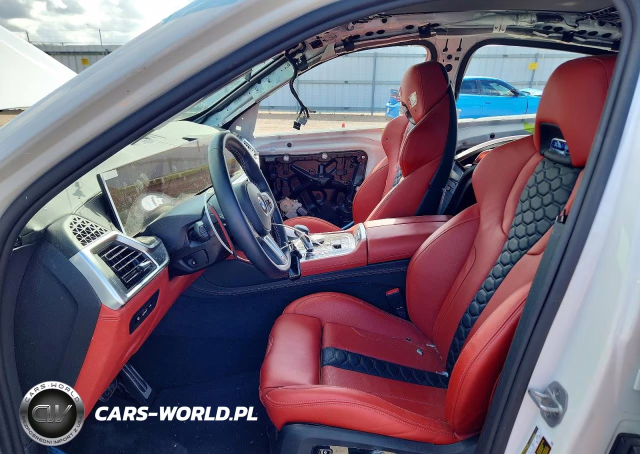 2025 BMW X6 M Competition VIN:5YM23ET04S9Z55429 - 7