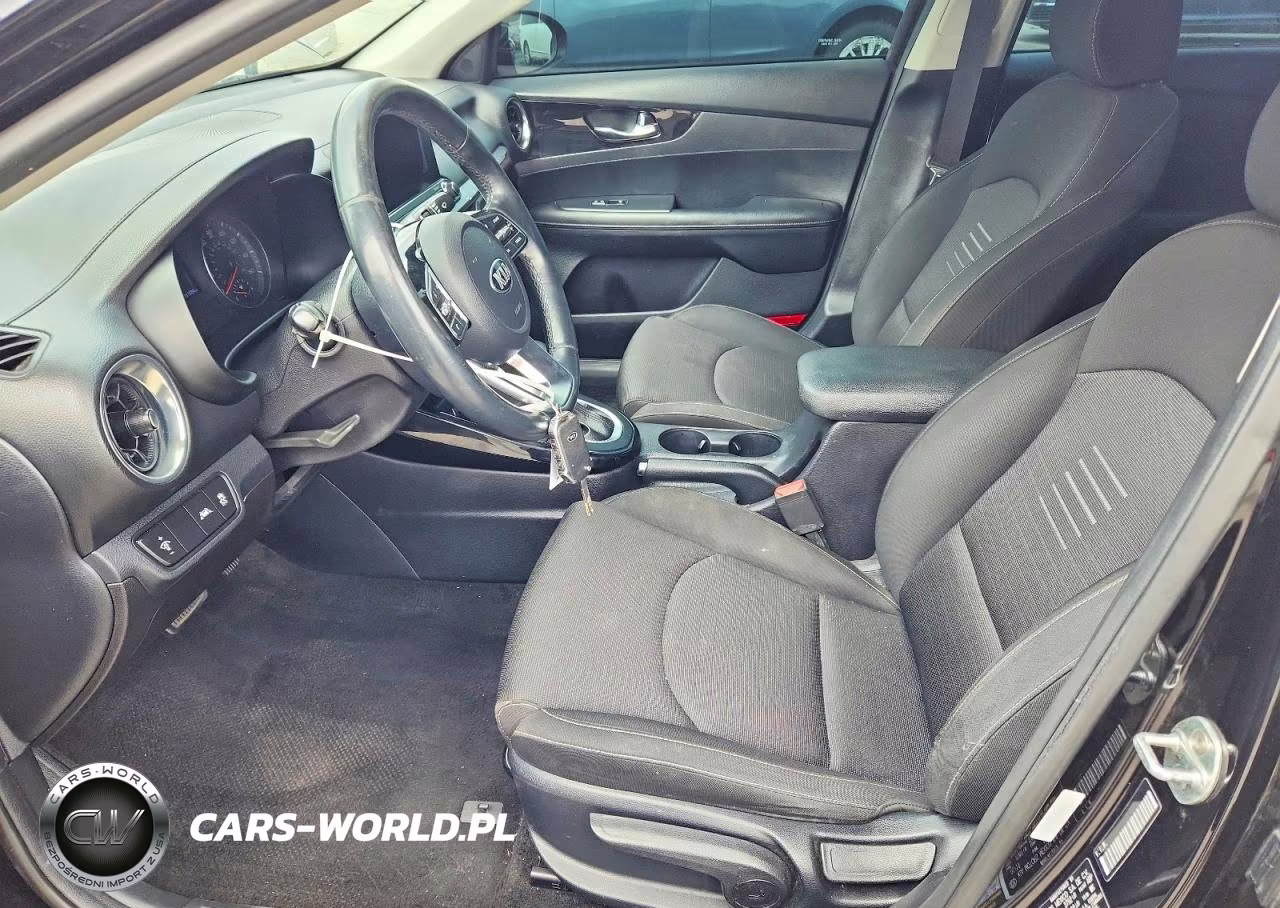 2019 Kia Forte S VIN:3KPF34AD7KE078389 - 7