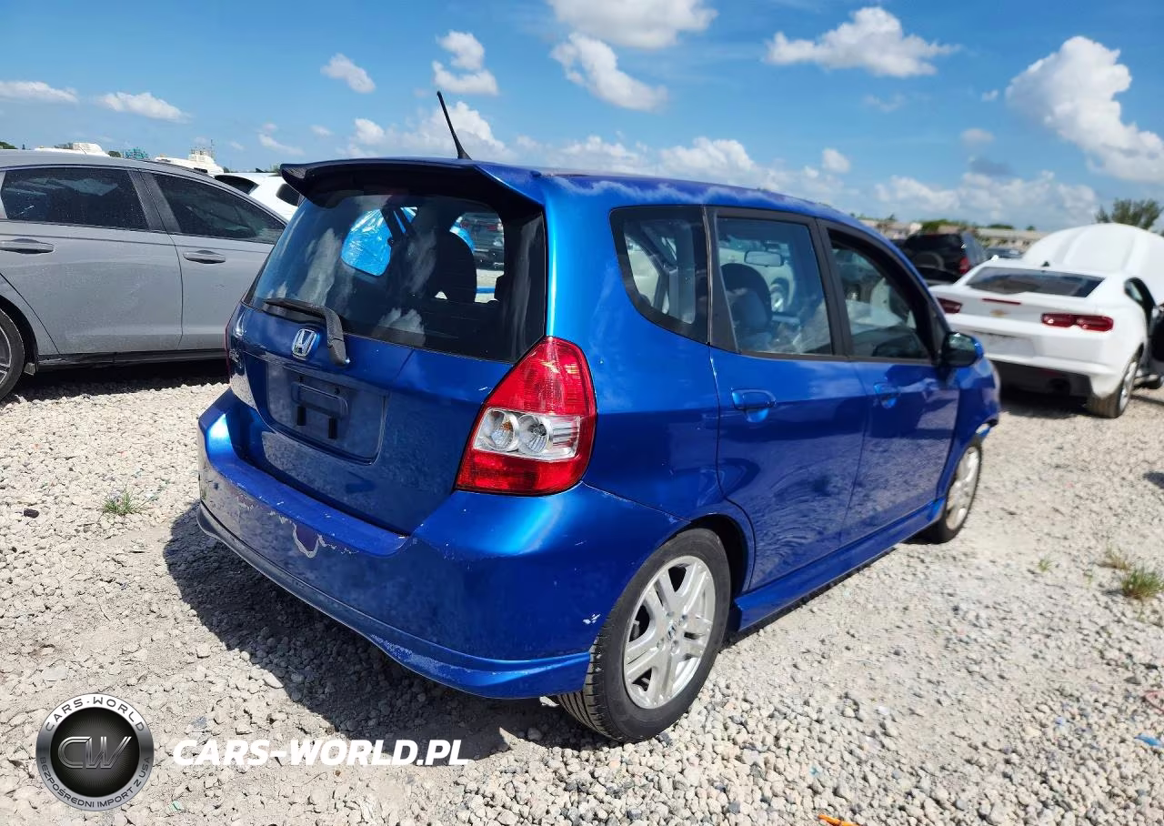 2007 Honda Fit VIN:JHMGD38697S057436 - 3