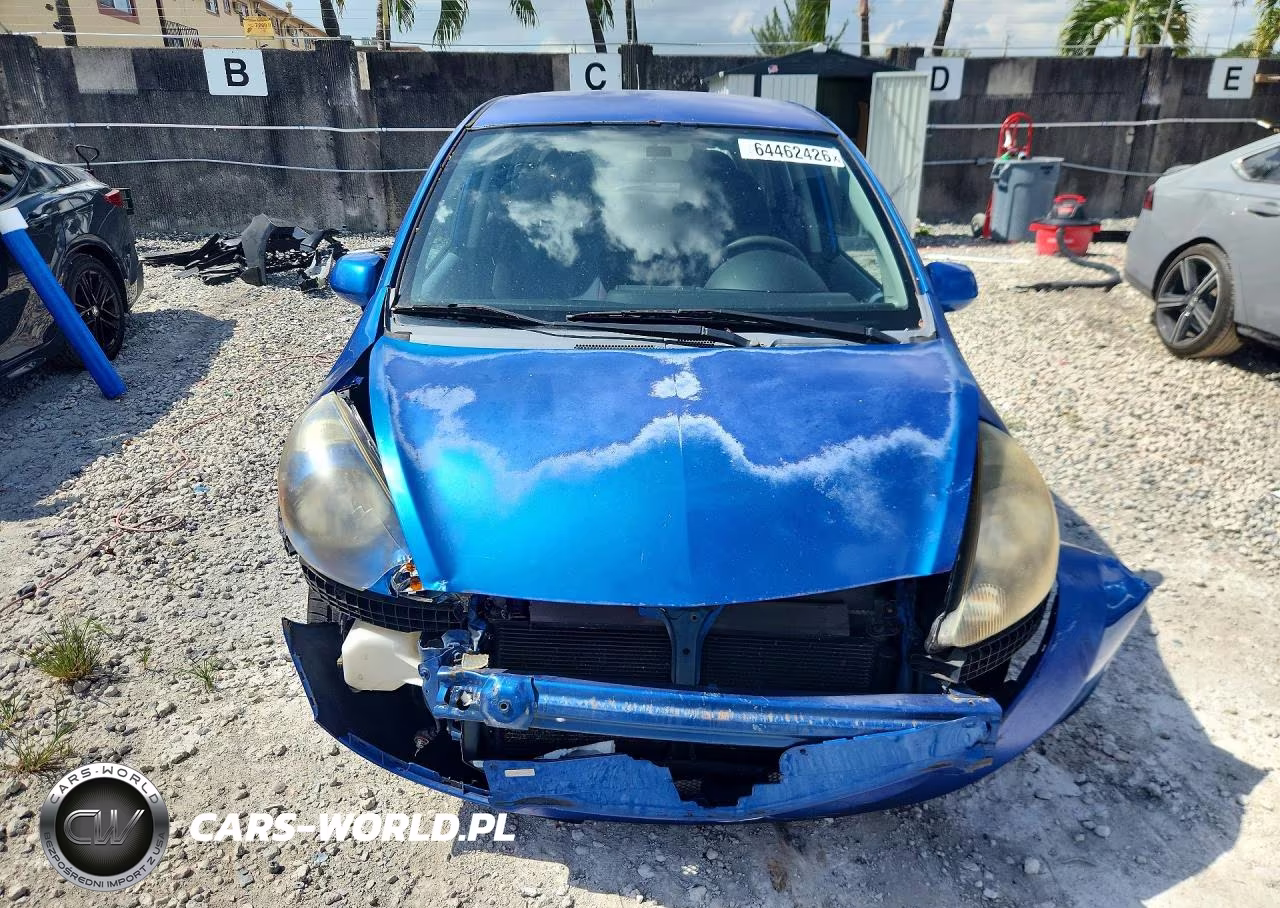 2007 Honda Fit VIN:JHMGD38697S057436 - 5
