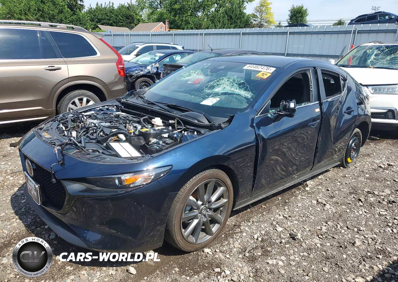 2023 Mazda 3 Preferred – zdjęcie 1 z 12