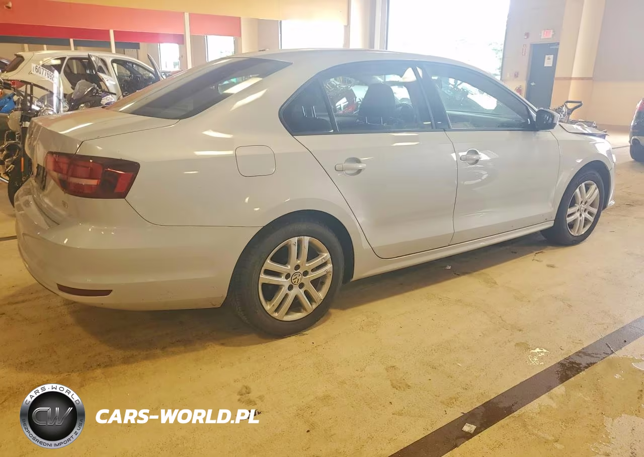 2018 Volkswagen Jetta S VIN:3VW2B7AJ8JM245126 - 3