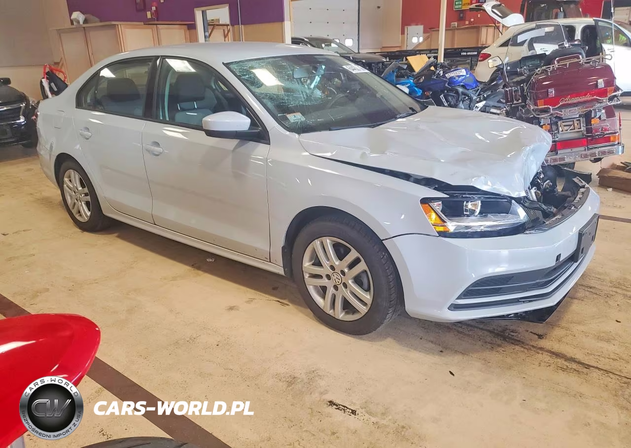 2018 Volkswagen Jetta S VIN:3VW2B7AJ8JM245126 - 4