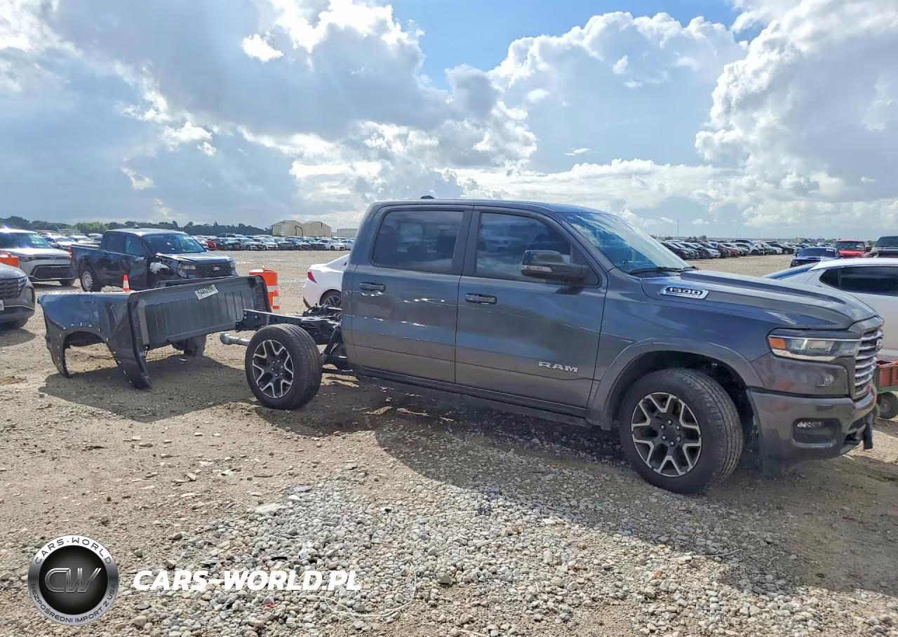 2026 Ram 1500 Laramie VIN:1C6RREJP2TN184166 - 4