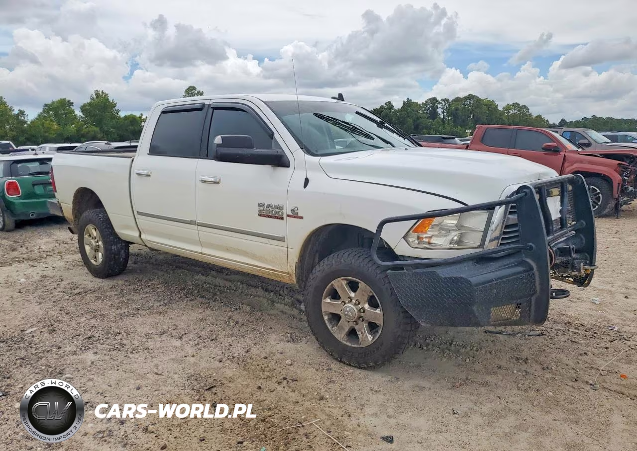 2015 Ram 2500 Slt VIN:3C6UR5DL1FG516422 - 4