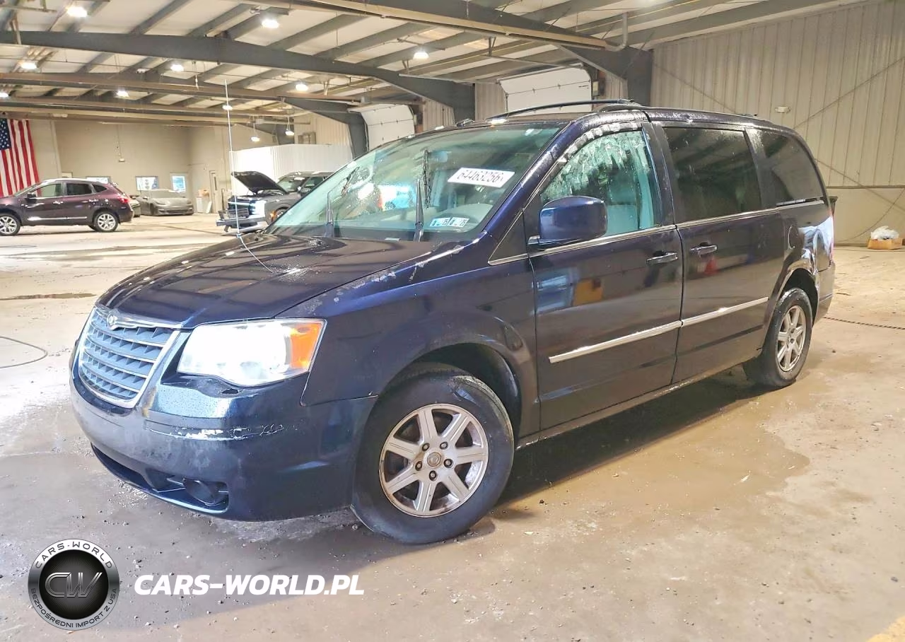 2010 Chrysler Town & Country Touring Plus