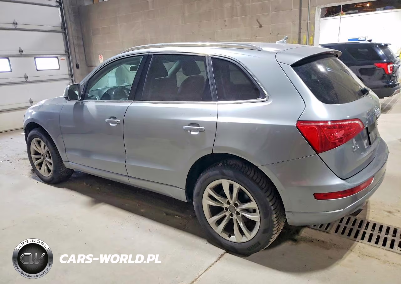 2011 Audi Q5 Premium VIN:WA1CFAFP7BA034448 - 2