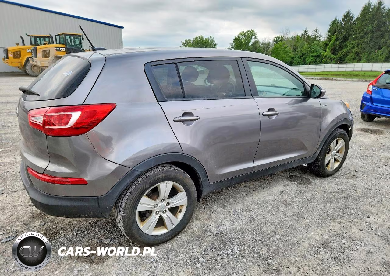 2012 Kia Sportage Lx VIN:KNDPBCA21C7293476 - 3
