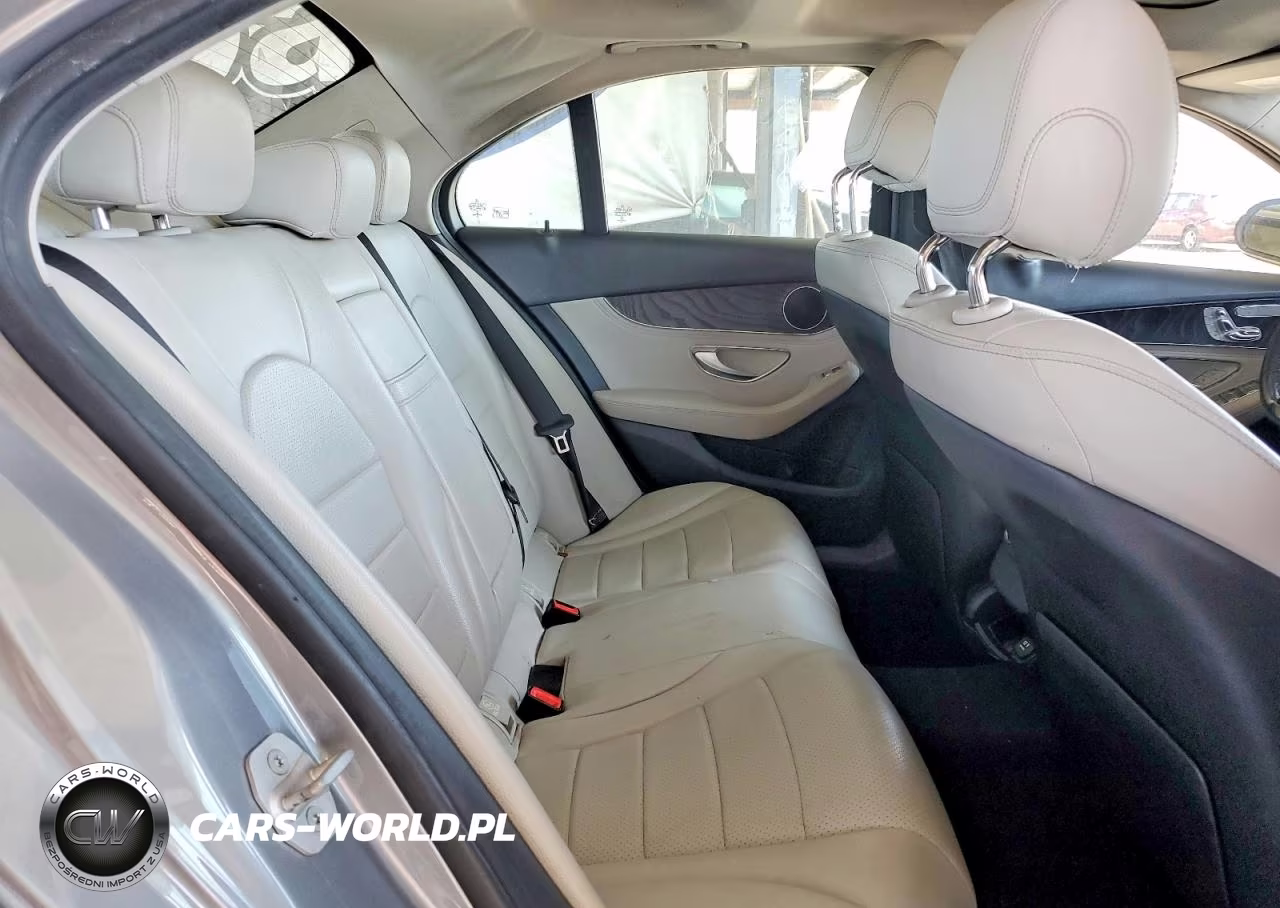 2016 Mercedes-Benz C 300 4Matic VIN:55SWF4KB0GU136766 - 10