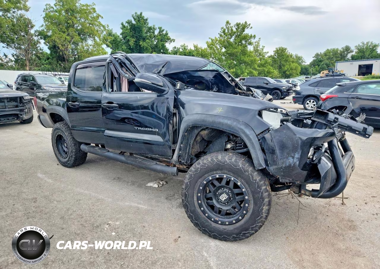 2017 Toyota Tacoma Trd Sport VIN:5TFCZ5AN3HX062876 - 4