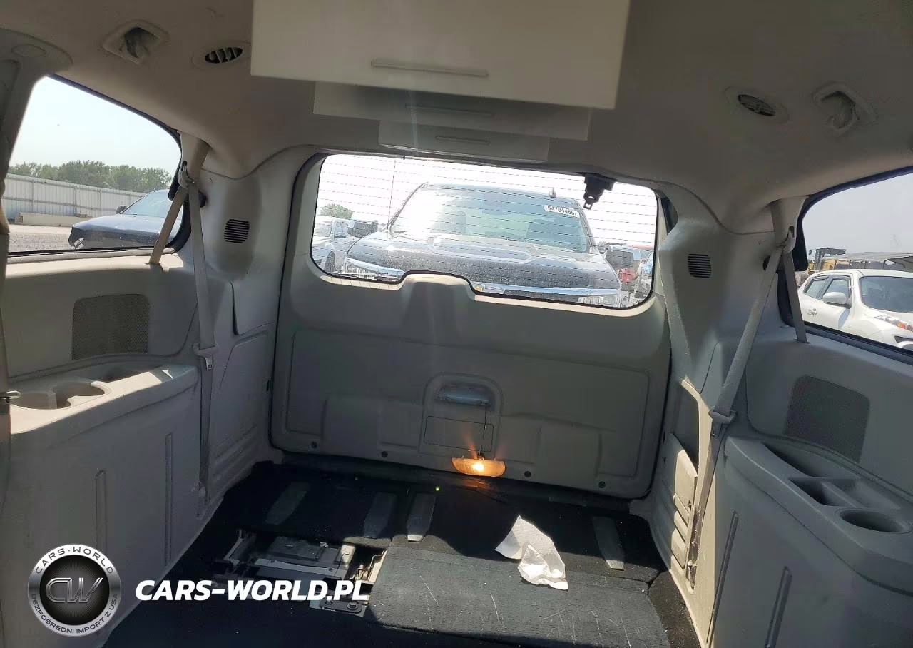 2011 Dodge Grand Caravan Crew VIN:2D4RN5DG7BR672663 - 10