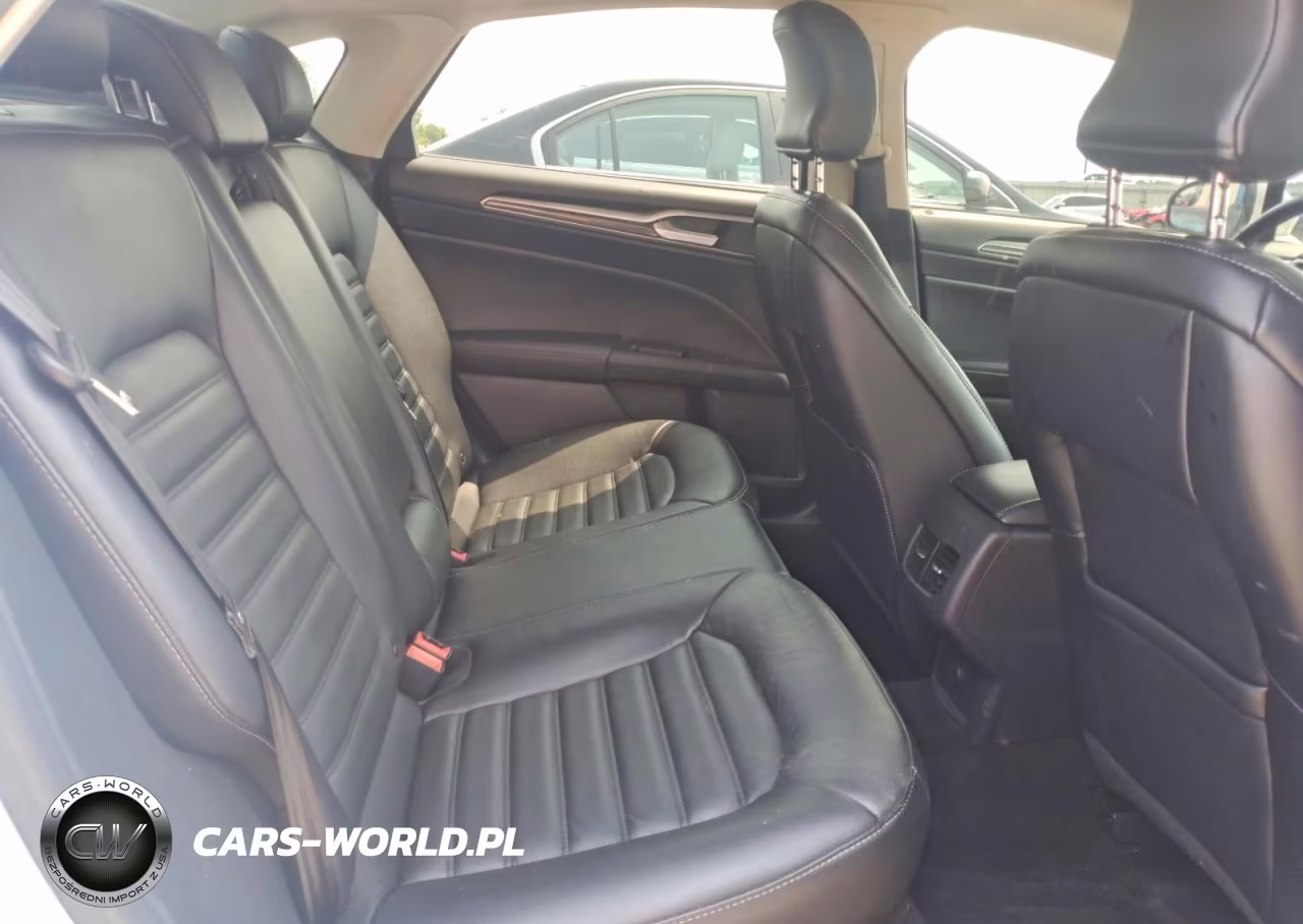 2018 Ford Fusion Se VIN:3FA6P0HD0JR114388 - 10