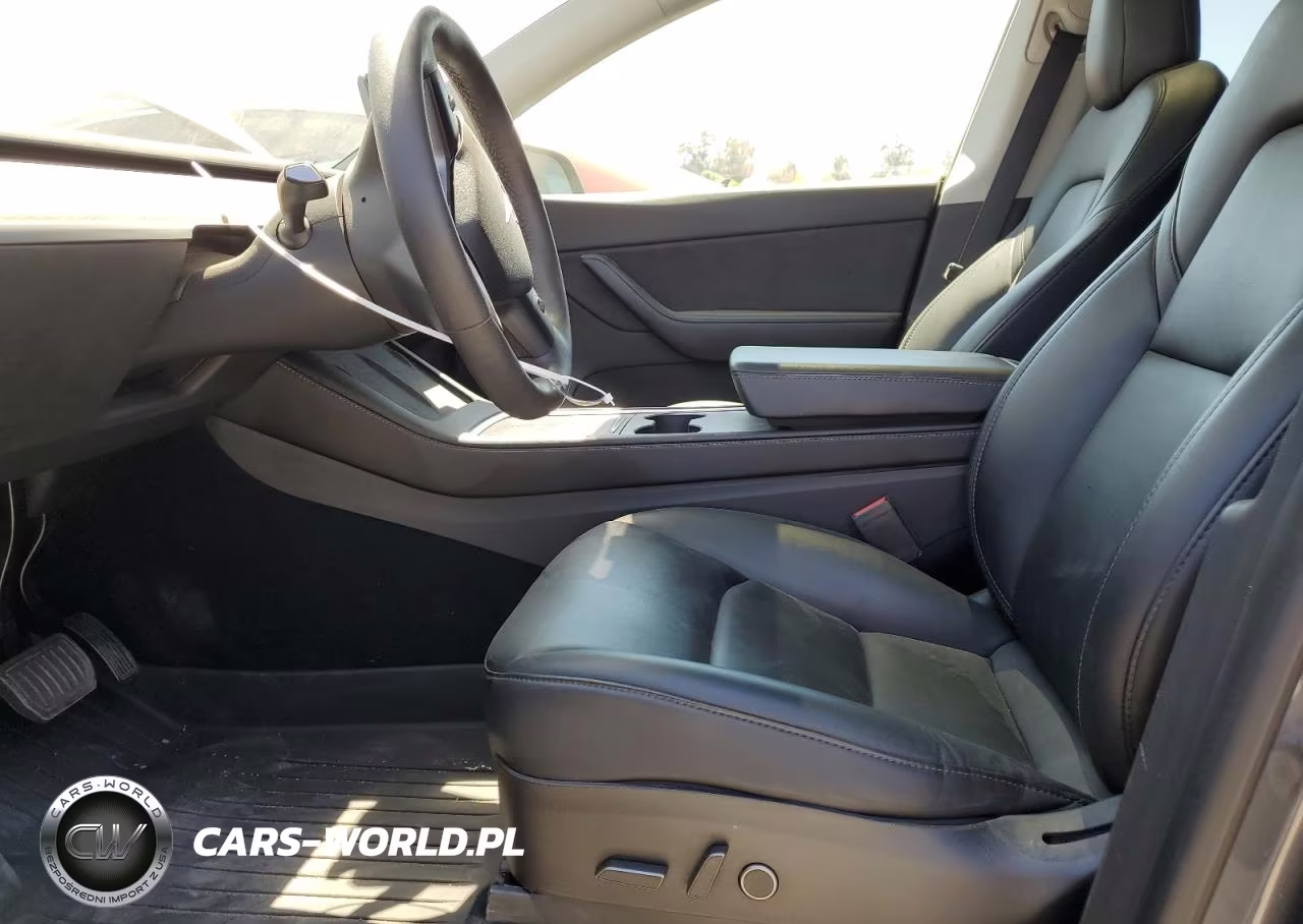 2022 Tesla Model Y VIN:7SAYGDEE2NF387253 - 7