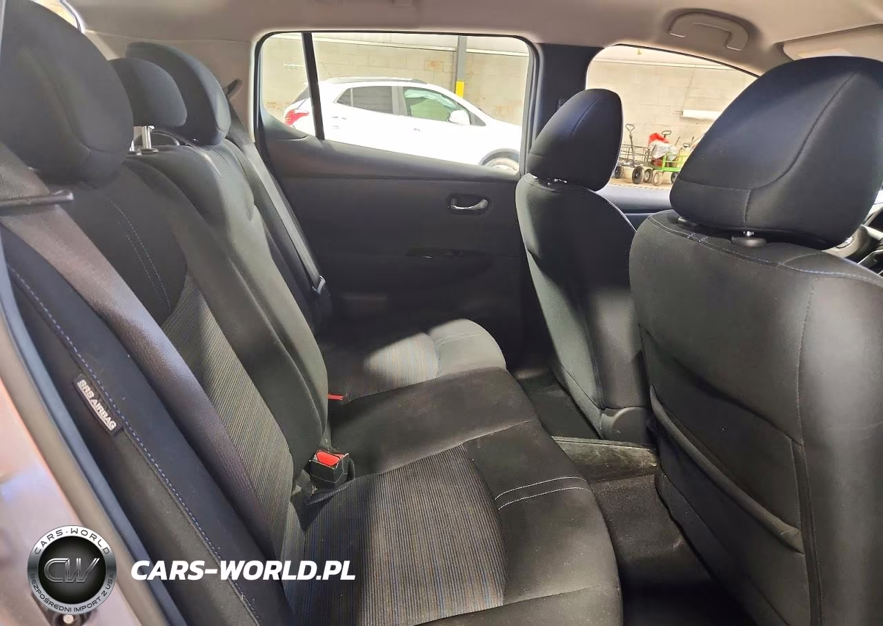 2022 Nissan Leaf Sv VIN:1N4AZ1CV6NC556252 - 10