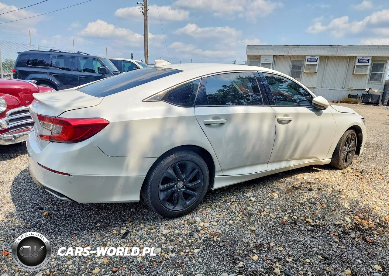 2018 Honda Accord Lx VIN:1HGCV1F15JA083393 - 3