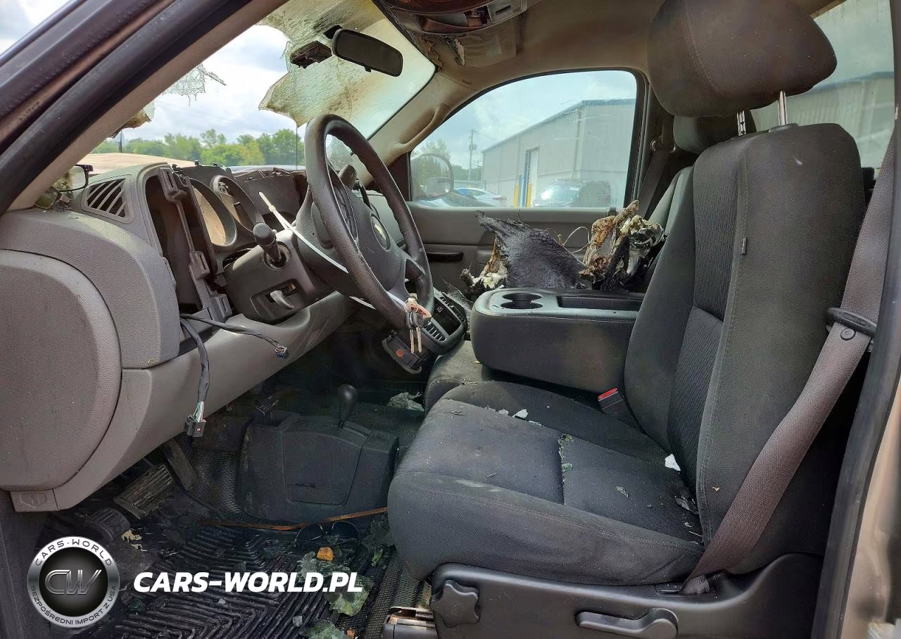 2012 Chevrolet Silverado K1500 VIN:1GCNKPE05CZ262081 - 7