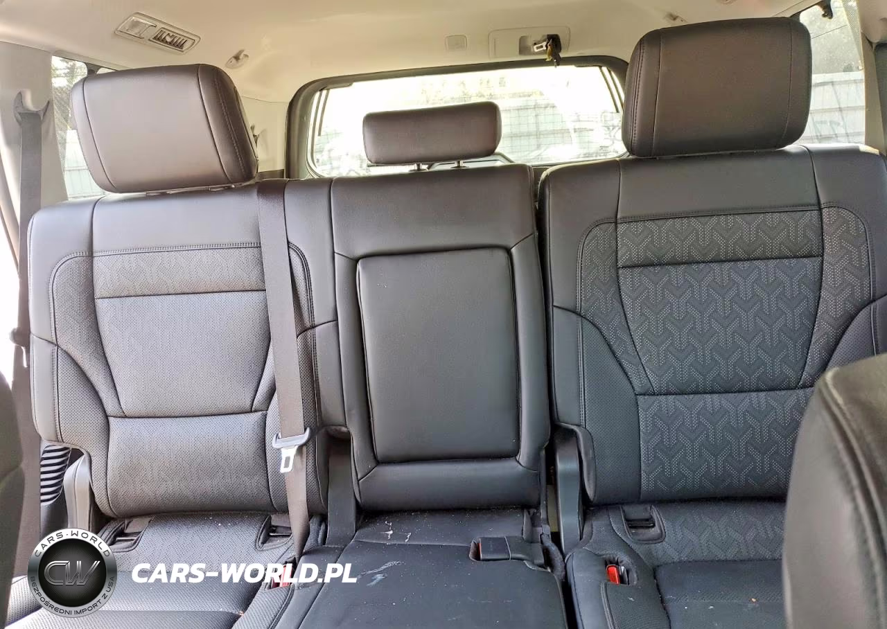 2024 Toyota Sequoia Limited VIN:7SVAAABA1RX039039 - 10