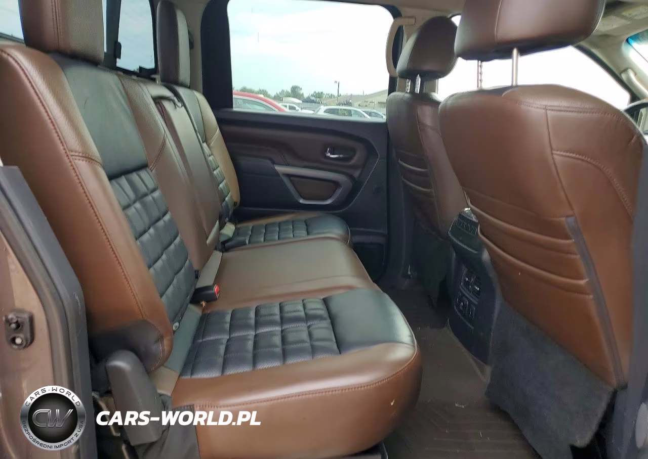 2018 Nissan Titan Xd Platinum Reserve VIN:1N6AA1F40JN512103 - 10