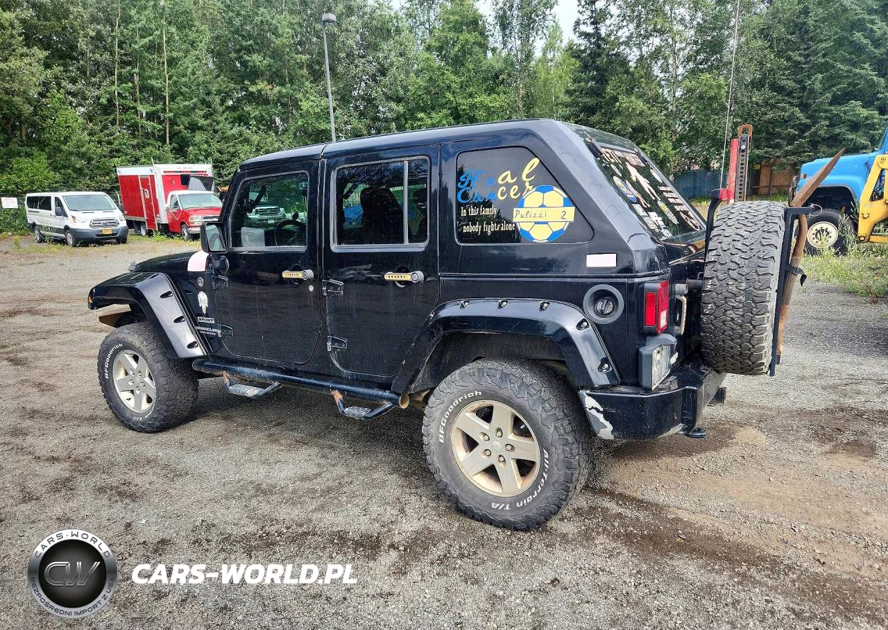 2015 Jeep Wrangler Unlimited Sport VIN:1C4BJWDG1FL692194 - 2