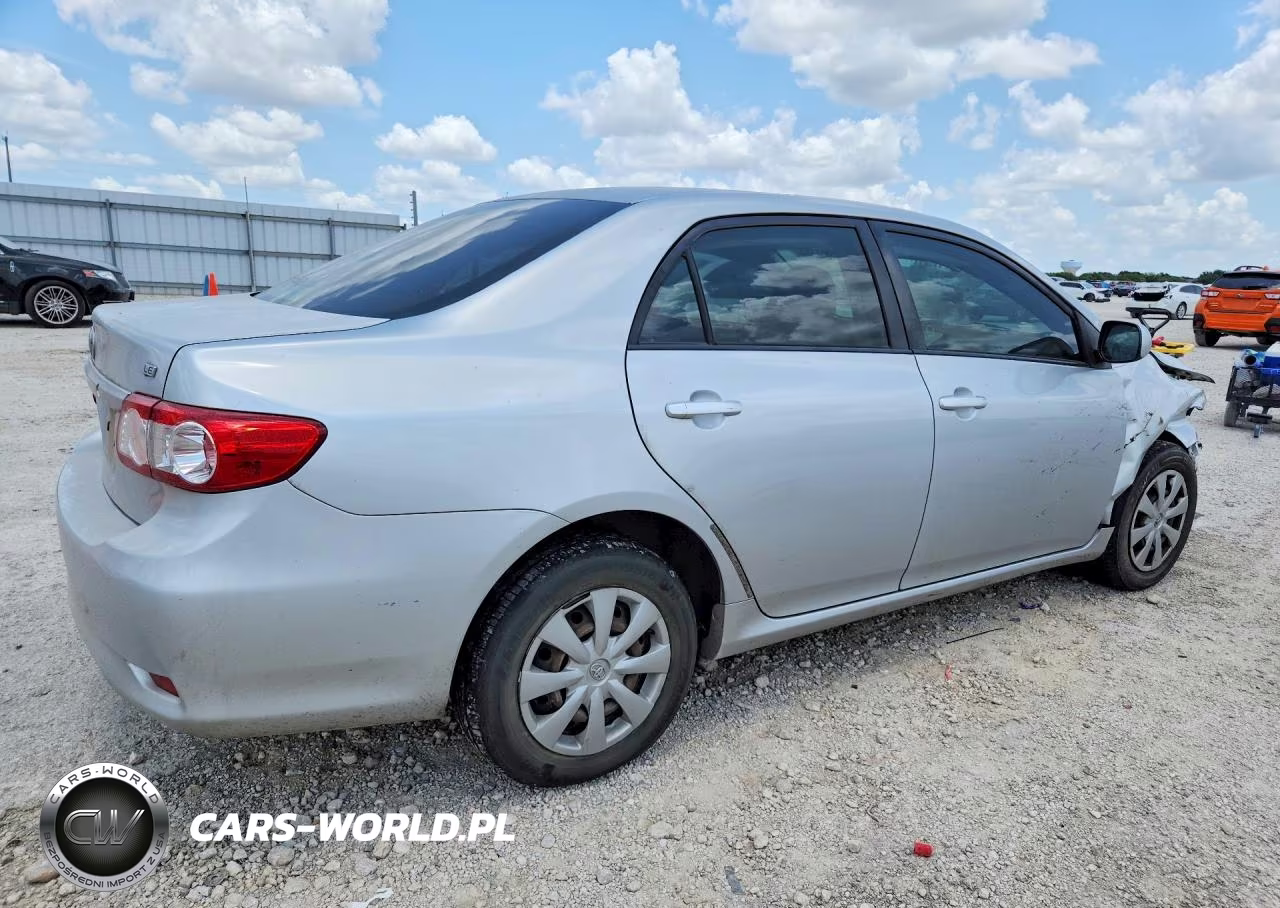 2011 Toyota Corolla Le VIN:JTDBU4EE5B9152623 - 3