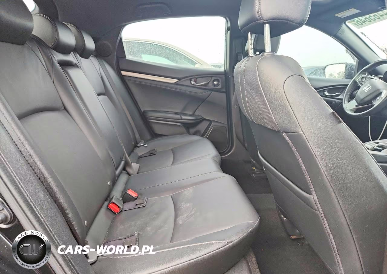2019 Honda Civic Sport Touring VIN:SHHFK7H95KU216638 - 10