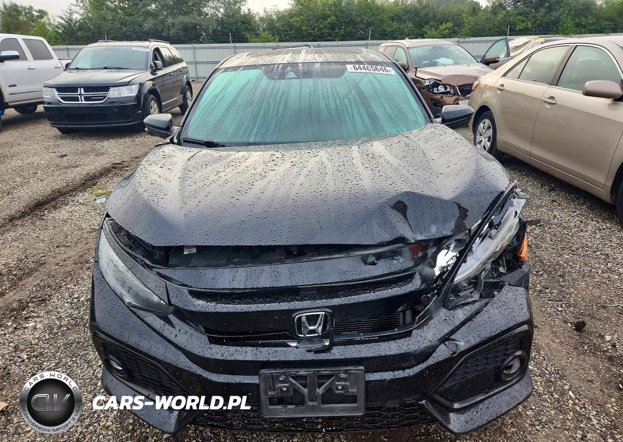 2019 Honda Civic Sport Touring VIN:SHHFK7H95KU216638 - 5