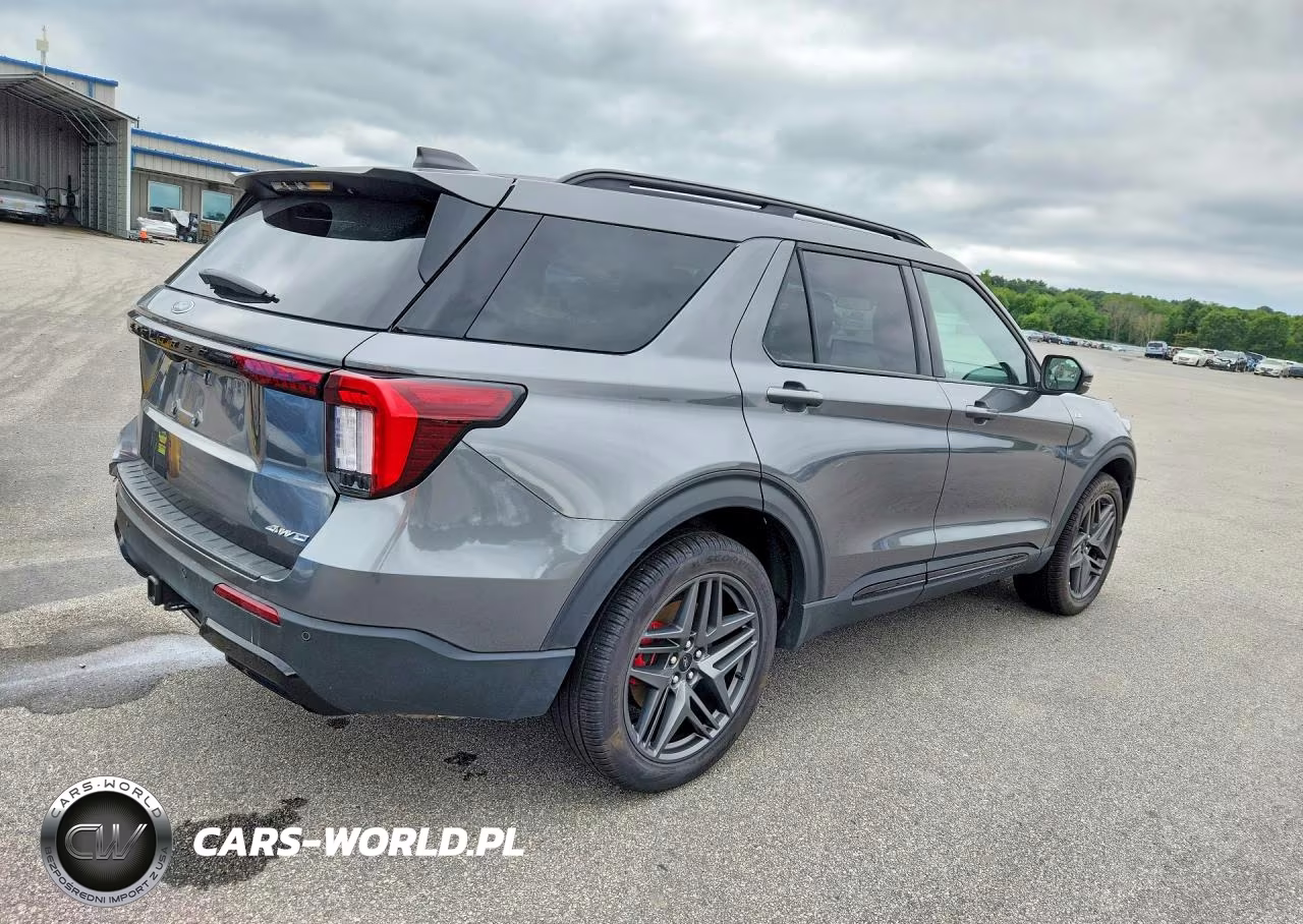 2026 Ford Explorer St-Line VIN:1FMUK8KH2TGB21617 - 3