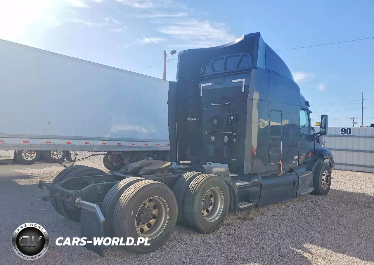 2017 Peterbilt 579 Semi Truck VIN:1XPBD49X9HD445828 - 3