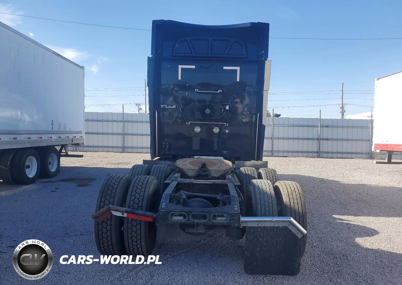 2017 Peterbilt 579 Semi Truck VIN:1XPBD49X9HD445828 - 6