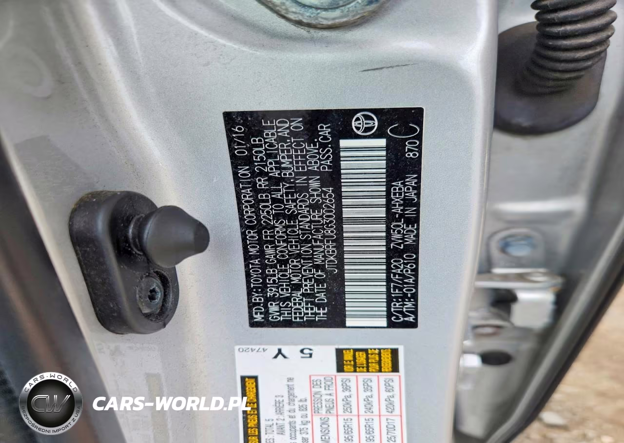 2016 Toyota Prius Two VIN:JTDKBRFU8G3002654 - 13