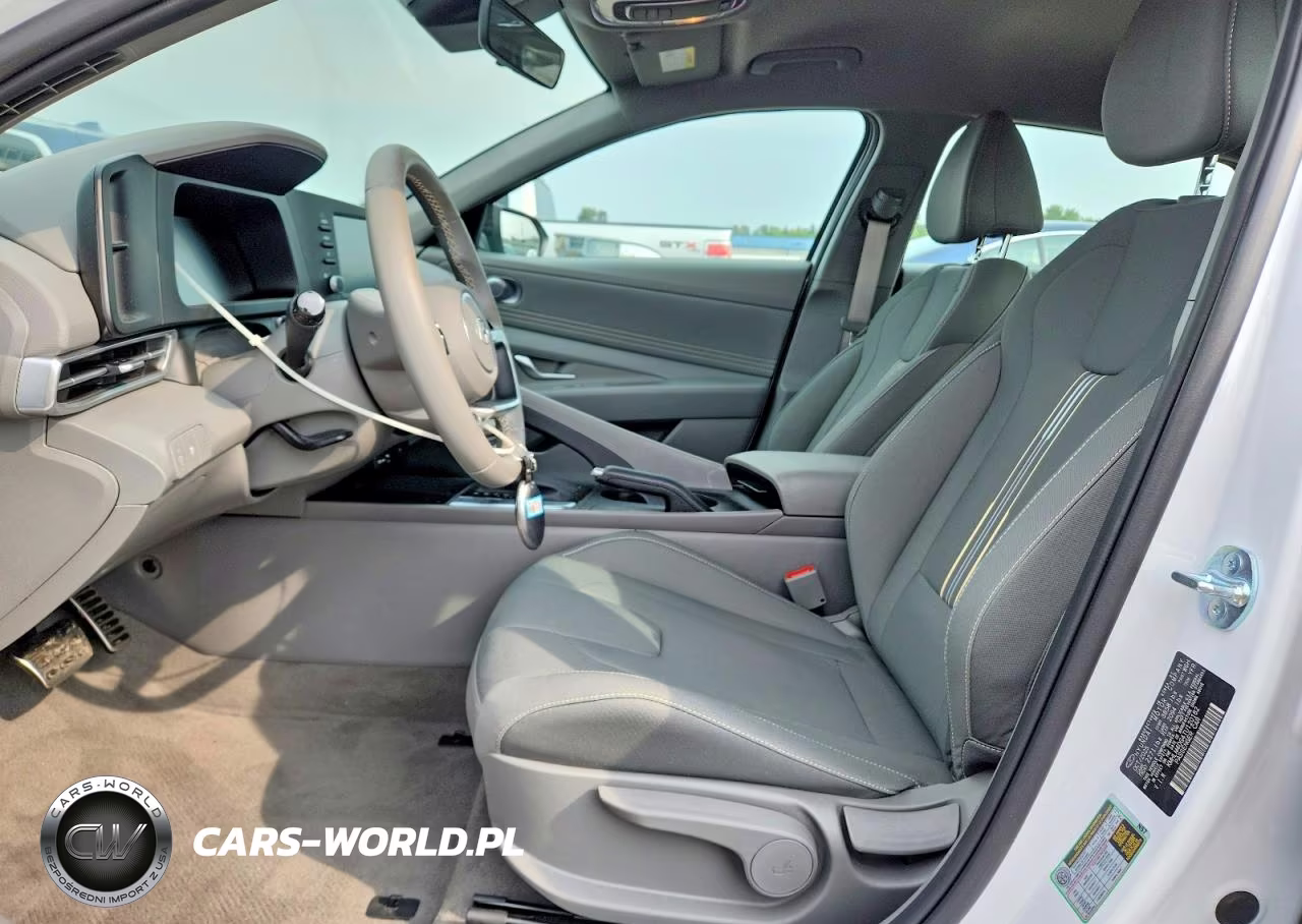 2026 Hyundai Elantra Sel Sport VIN:KMHLM4DG4TU120182 - 7