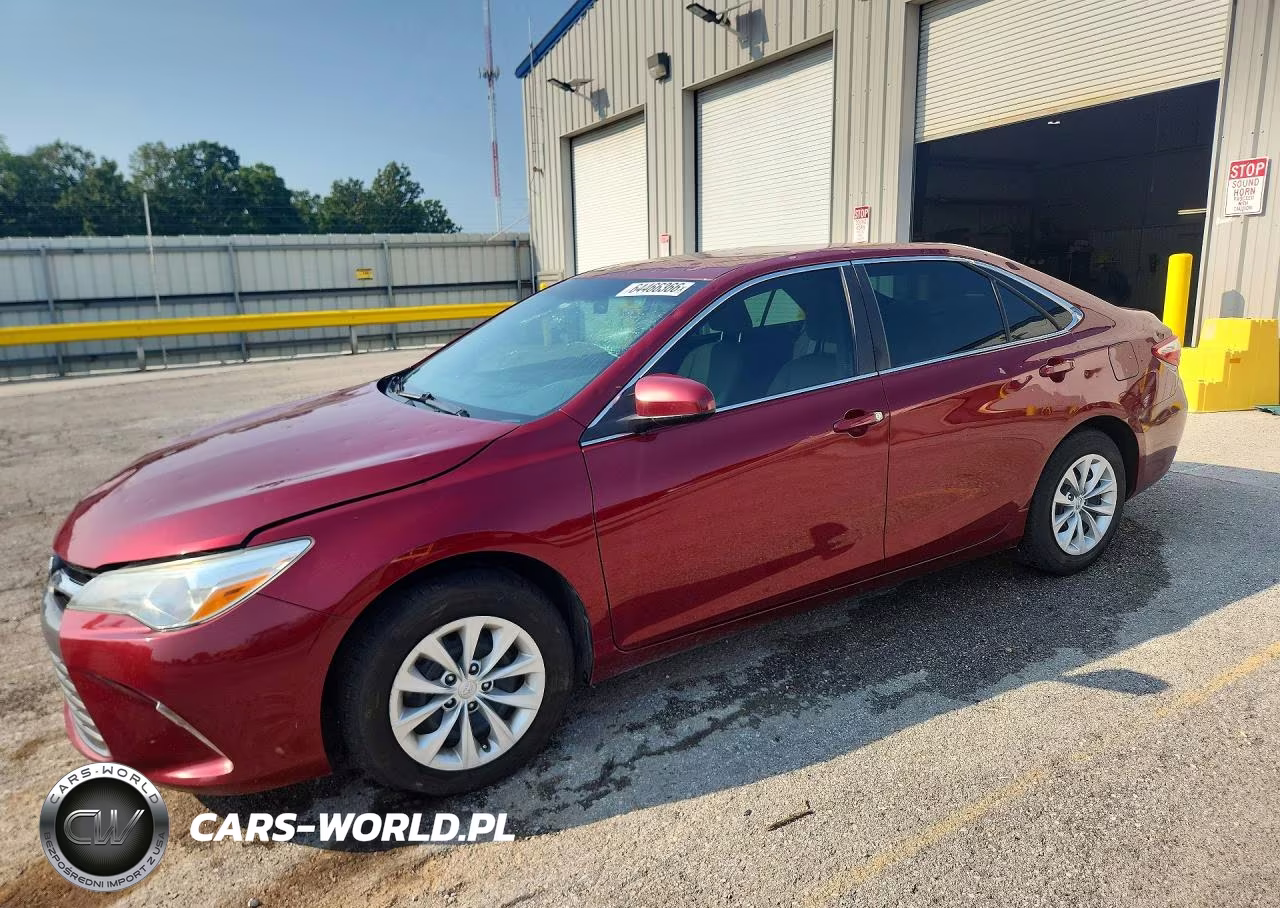 2015 Toyota Camry Le
