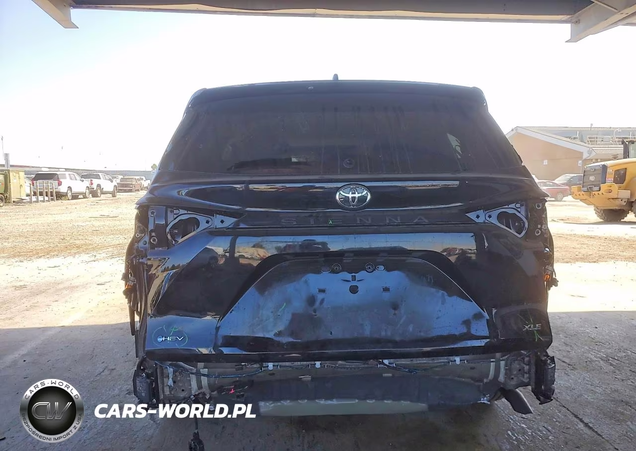 2026 Toyota Sienna Xle 8-Passenger VIN:5TDYRKEC8TS324953 - 6