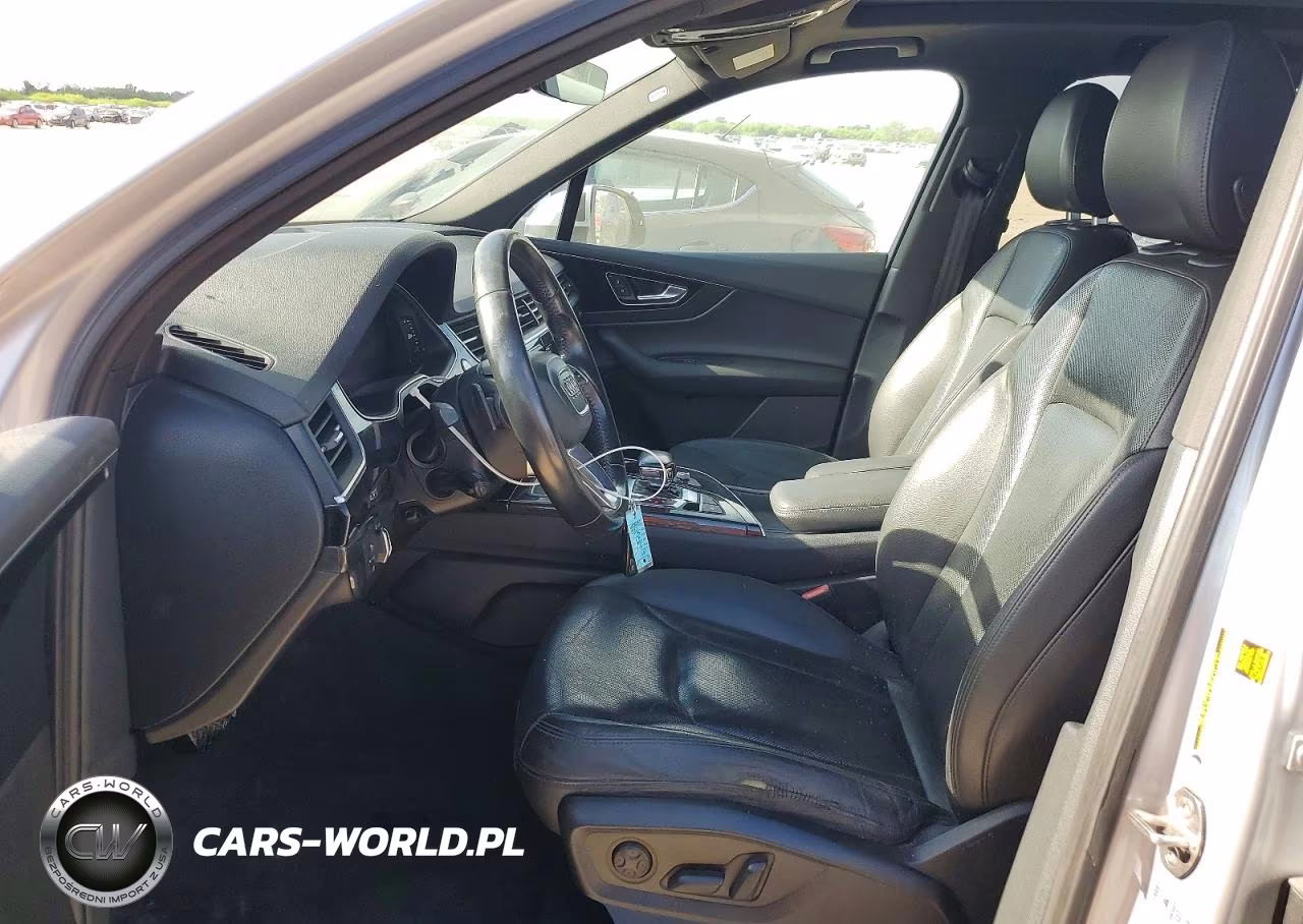 2017 Audi Q7 Premium Plus VIN:WA1LAAF79HD024820 - 7