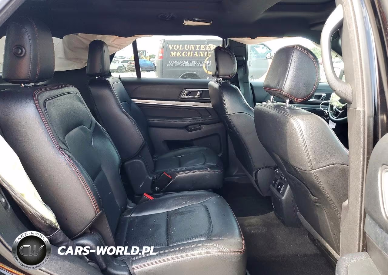 2017 Ford Explorer Sport VIN:1FM5K8GT9HGD50417 - 11