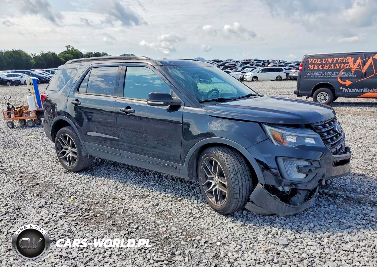 2017 Ford Explorer Sport VIN:1FM5K8GT9HGD50417 - 4