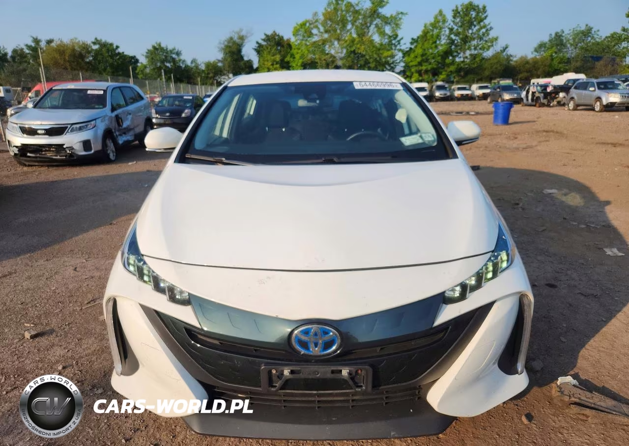 2021 Toyota Prius Prime Le VIN:JTDKAMFP5M3190397 - 5
