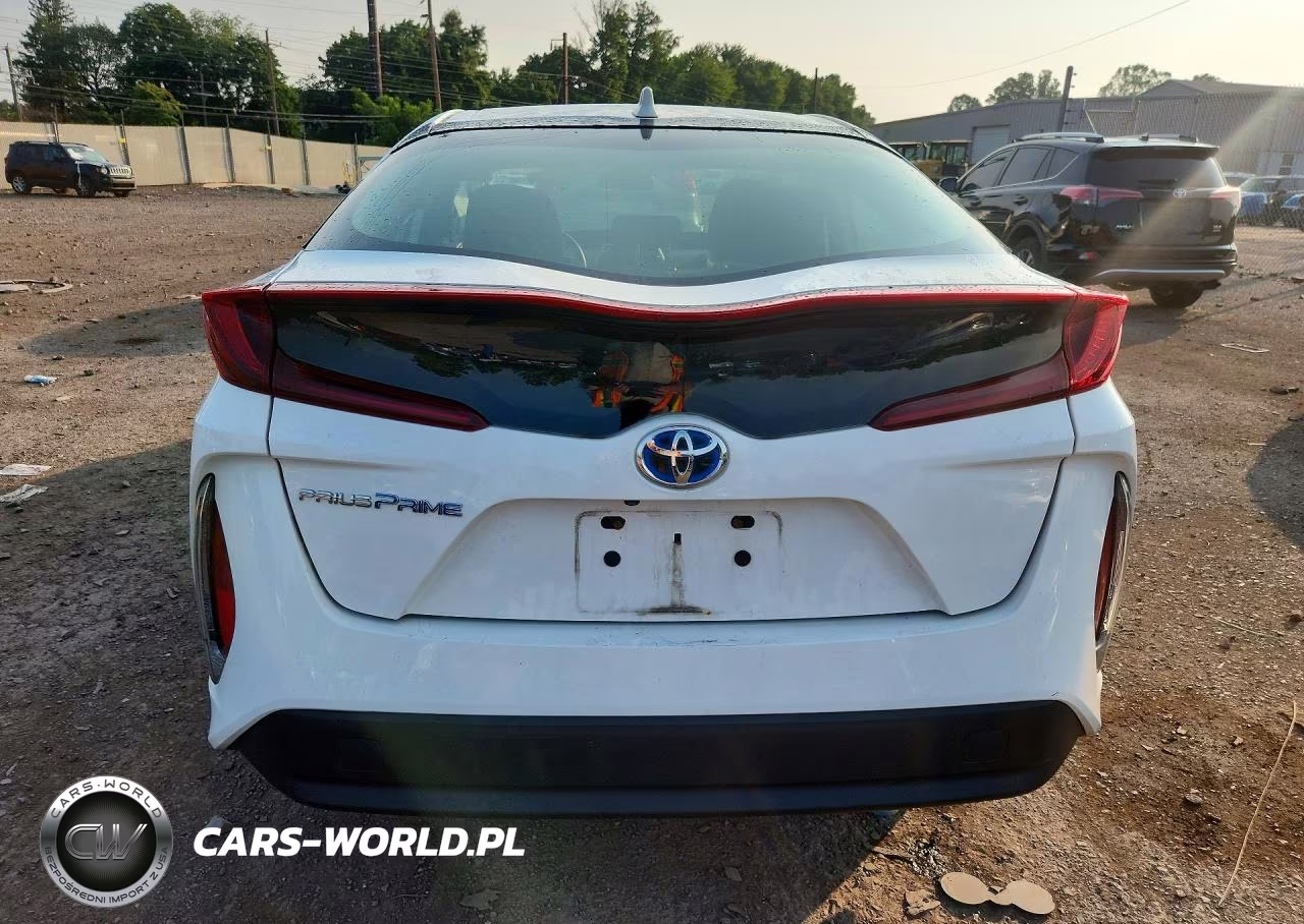 2021 Toyota Prius Prime Le VIN:JTDKAMFP5M3190397 - 6
