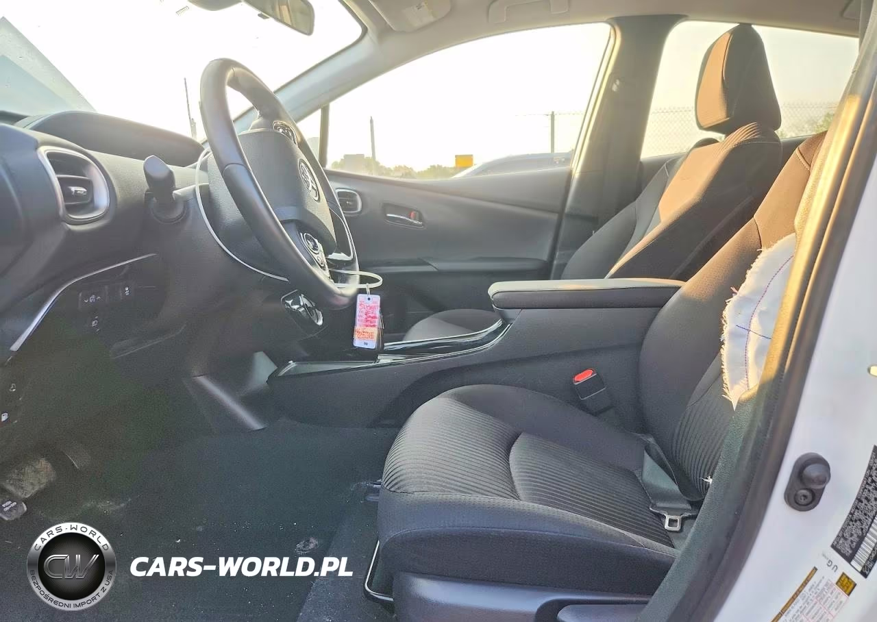 2021 Toyota Prius Prime Le VIN:JTDKAMFP5M3190397 - 7