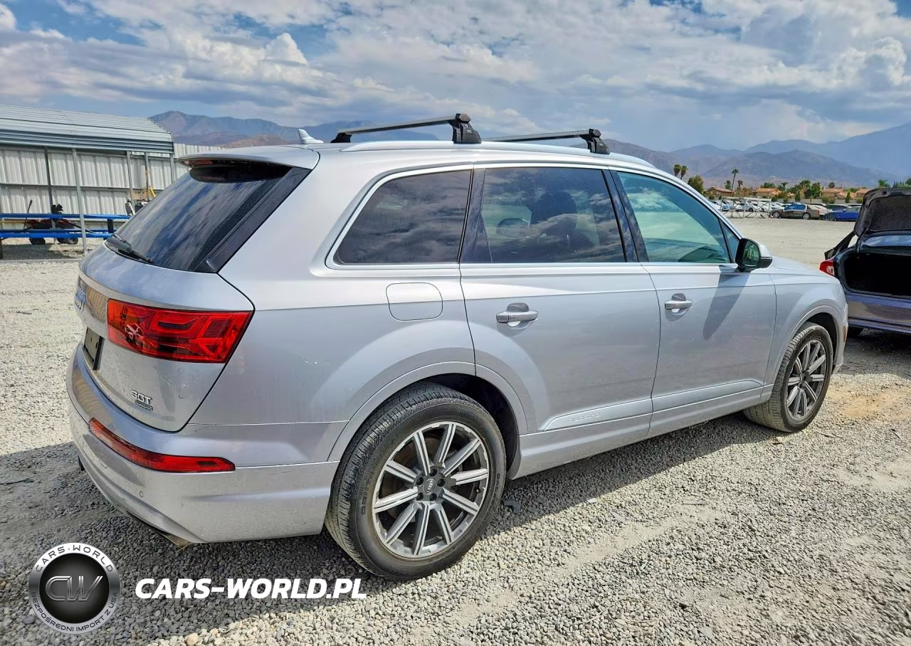 2017 Audi Q7 Premium Plus VIN:WA1LAAF78HD037199 - 3
