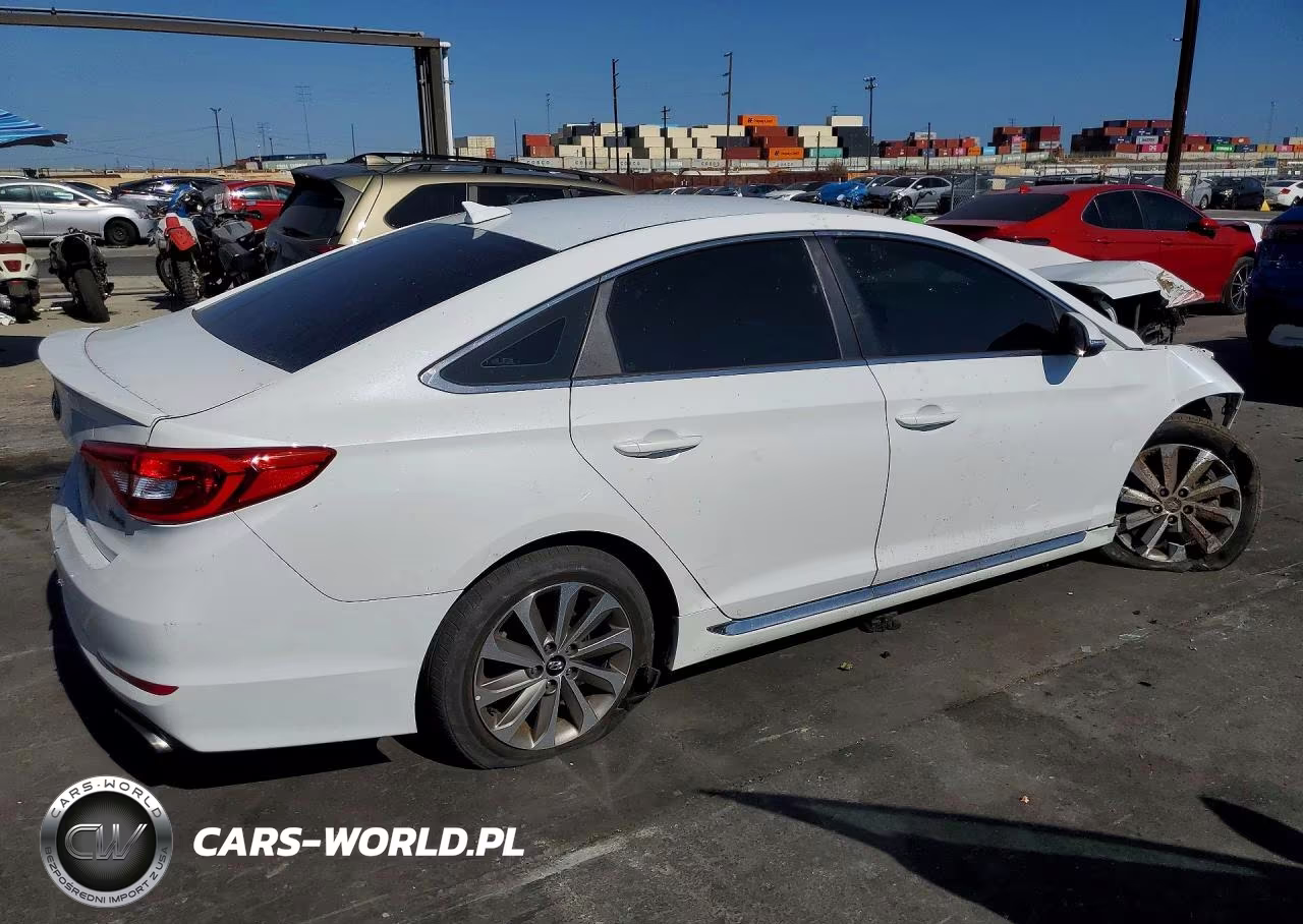 2017 Hyundai Sonata Sport VIN:5NPE34AF9HH554224 - 3