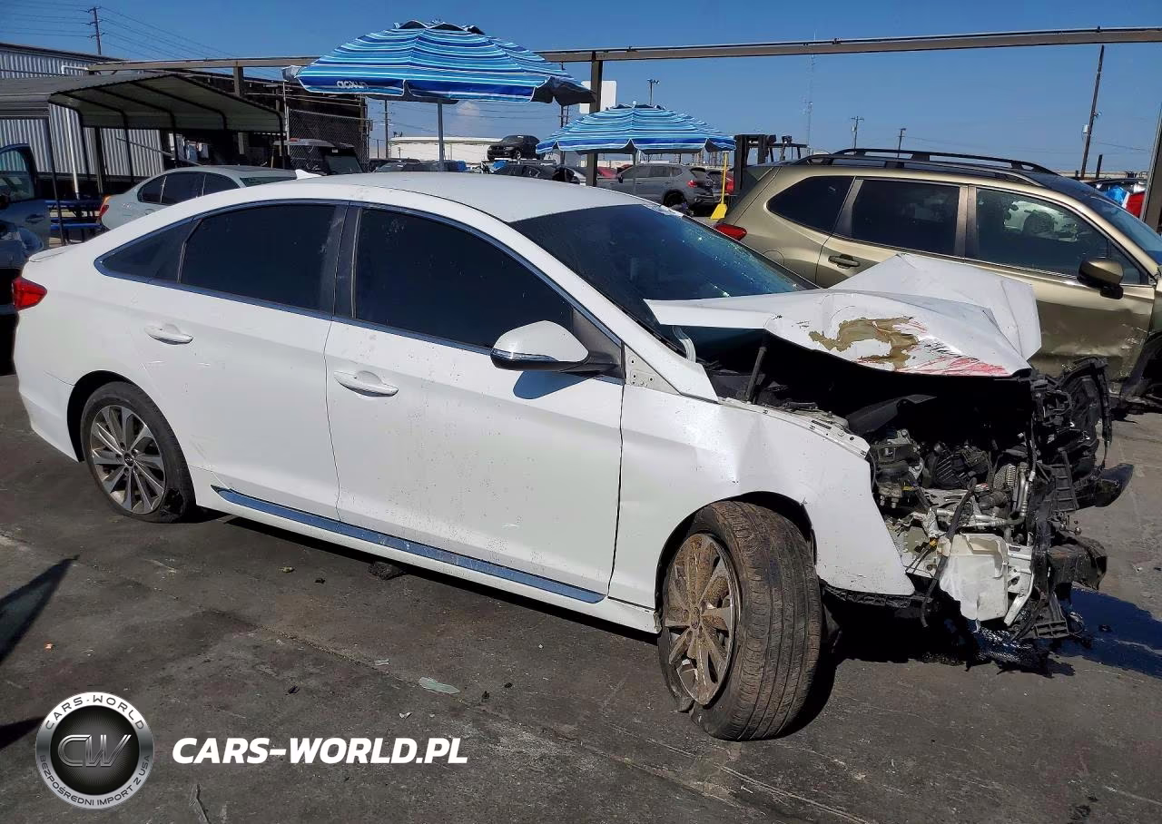 2017 Hyundai Sonata Sport VIN:5NPE34AF9HH554224 - 4