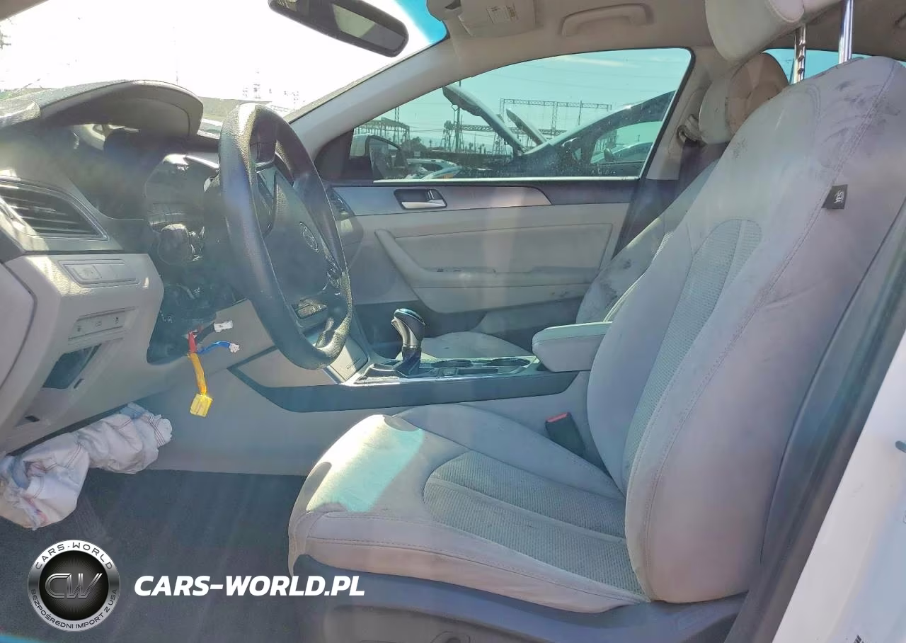 2017 Hyundai Sonata Sport VIN:5NPE34AF9HH554224 - 7